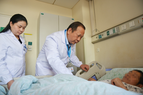 【湘雅名医】黄飞舟——门脉高压症的克星