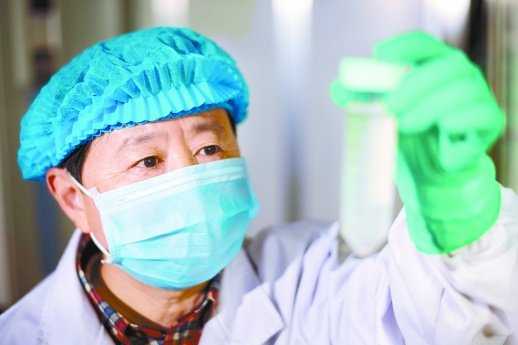 【身边的共产党员】王维：扎根湘雅写忠诚