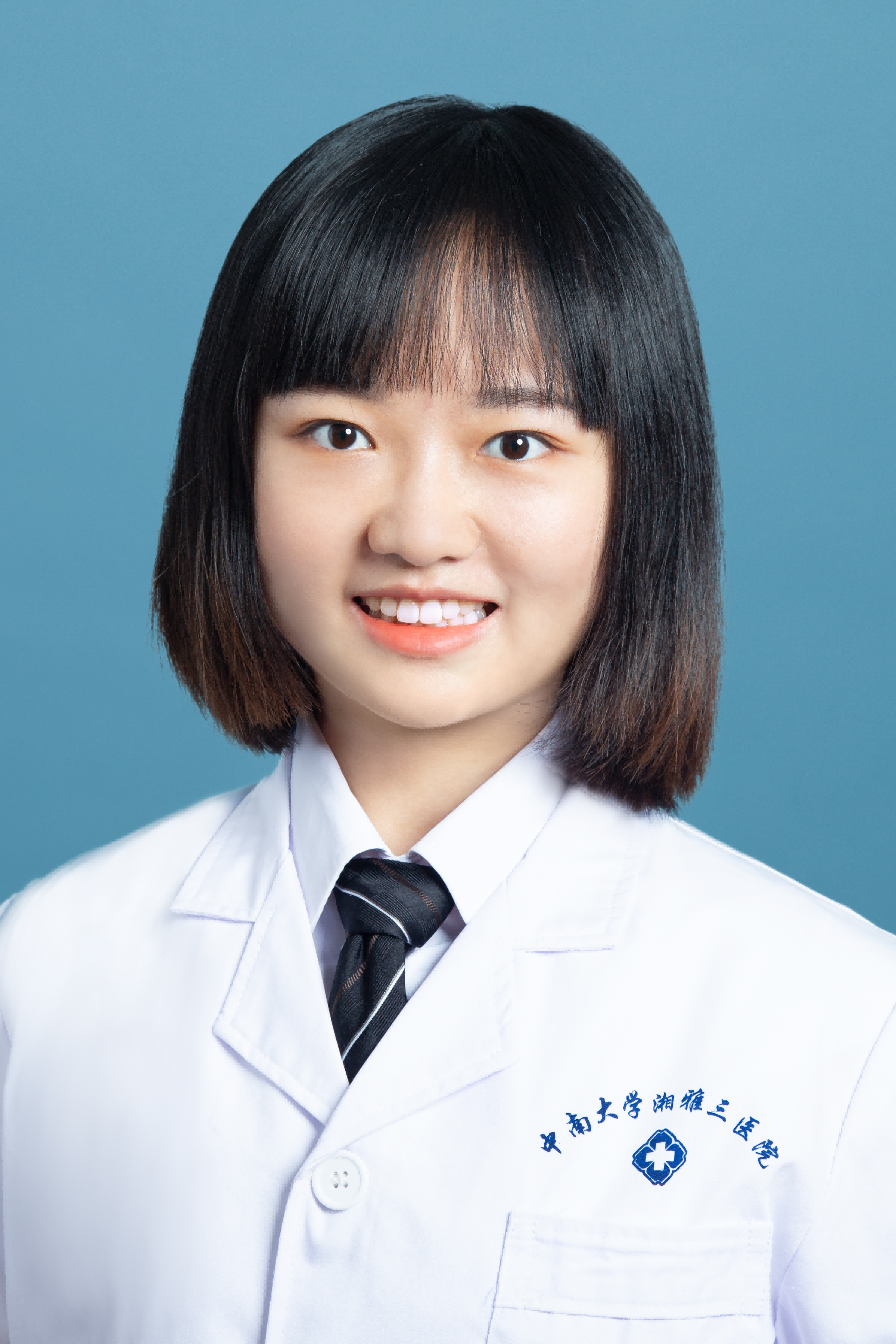 欧阳莎